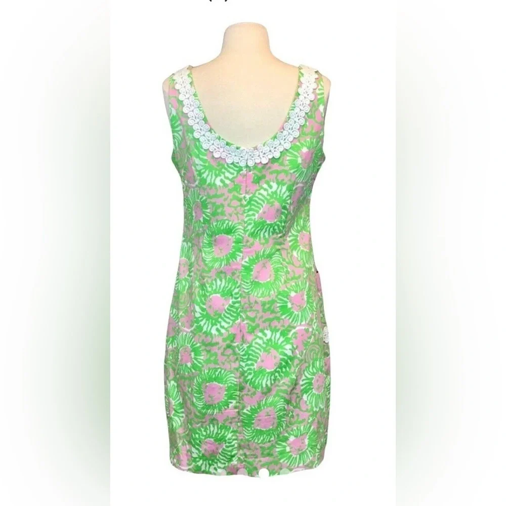 Lilly Pulitzer Green and Pink with White Lace and Pockets size 4